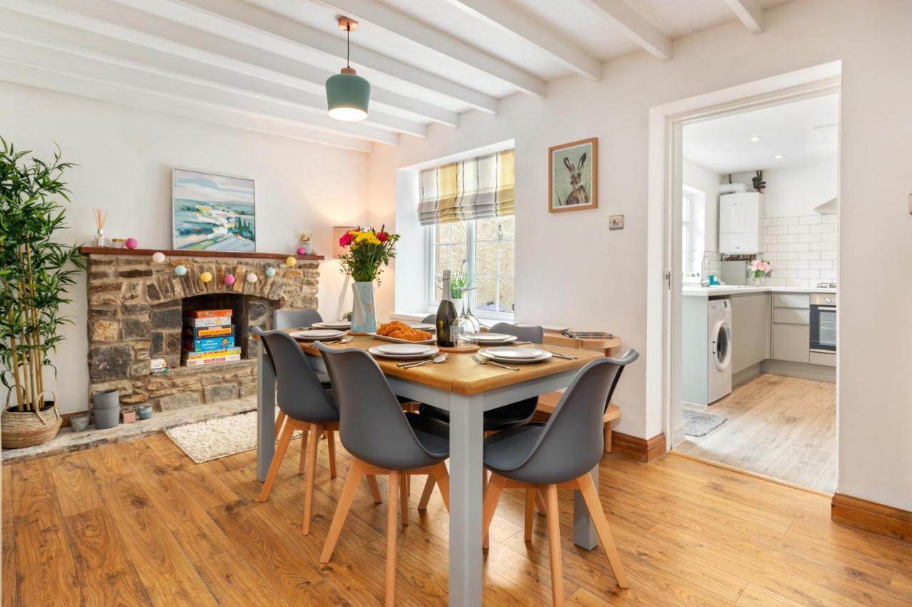 Ivydene - Beautiful Cottage, Stone Throw From Beach, Wonderful Sea Views Saundersfoot Eksteriør billede