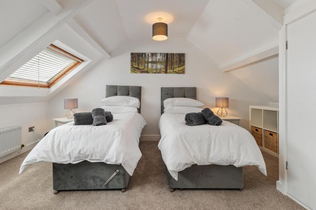 Ivydene - Beautiful Cottage, Stone Throw From Beach, Wonderful Sea Views Saundersfoot Eksteriør billede